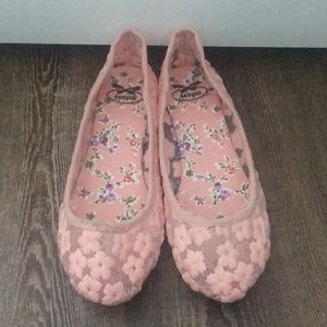 Pink flats